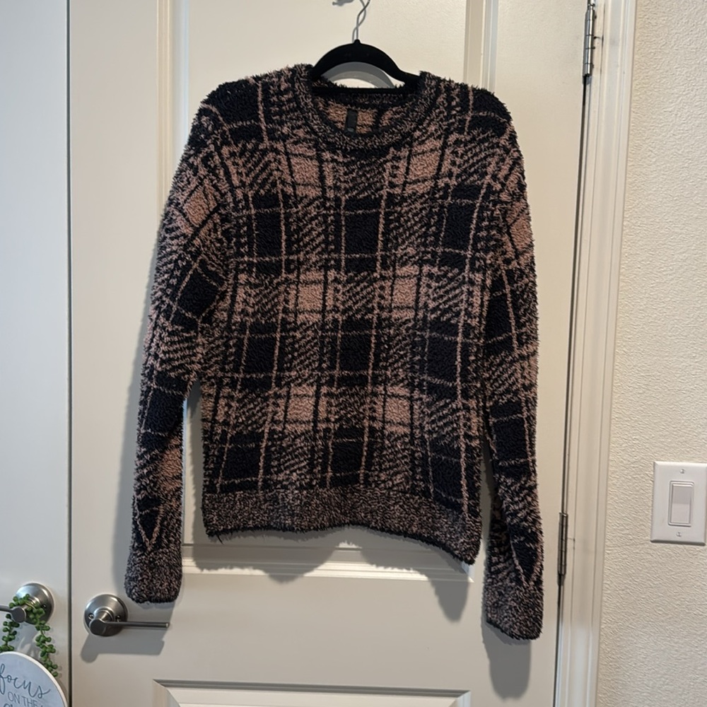 Skims 2pc Cozy Sherpa Outfit - Picture 2 of 5
